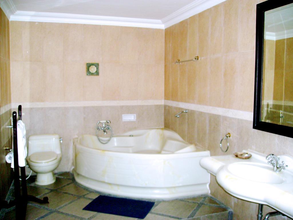 Swaloh Resort & Spa Kalangbret Pokój zdjęcie